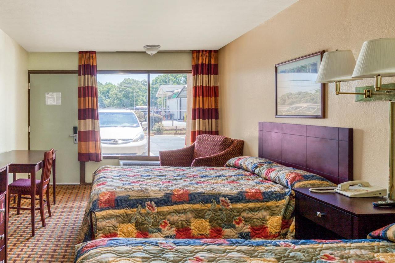 Oyo Hotel Decatur I-20 East & Wesley Club Dr Экстерьер фото