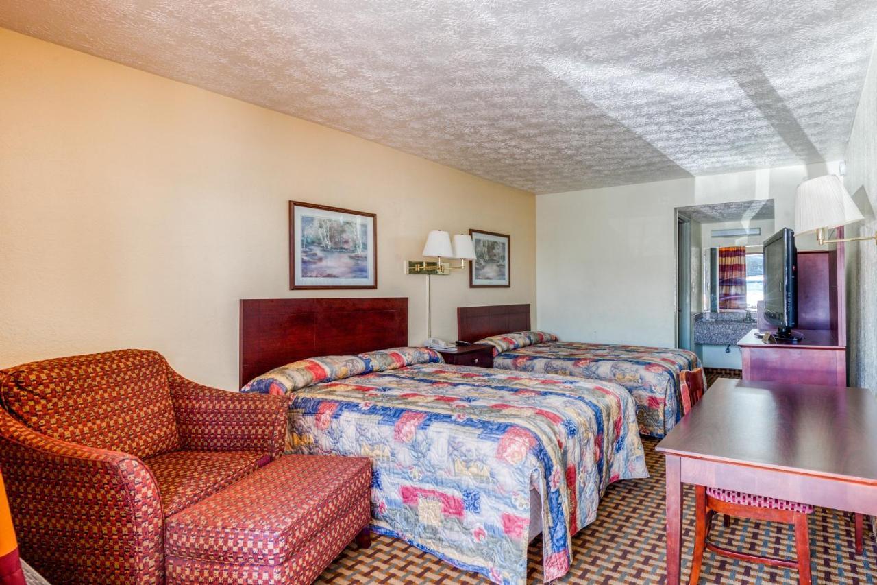 Oyo Hotel Decatur I-20 East & Wesley Club Dr Экстерьер фото