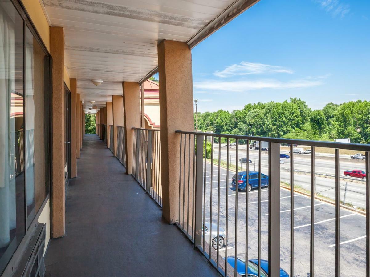 Oyo Hotel Decatur I-20 East & Wesley Club Dr Экстерьер фото